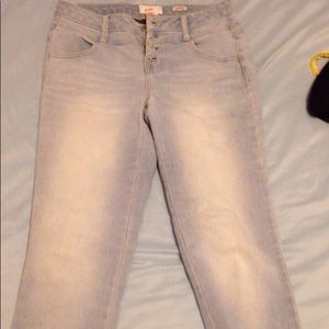 New bongo jeans size 4